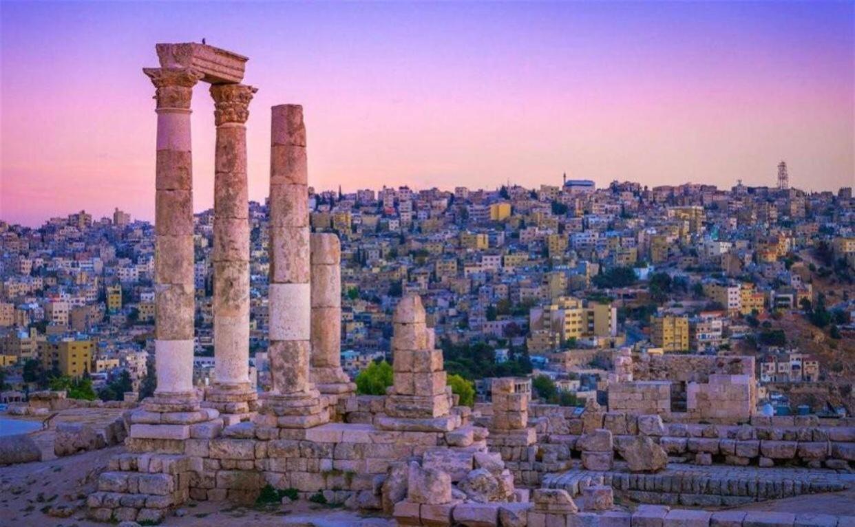 Normas Hotel Amman Exteriör bild